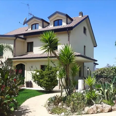 Bed & Breakfast La Mattina 4*